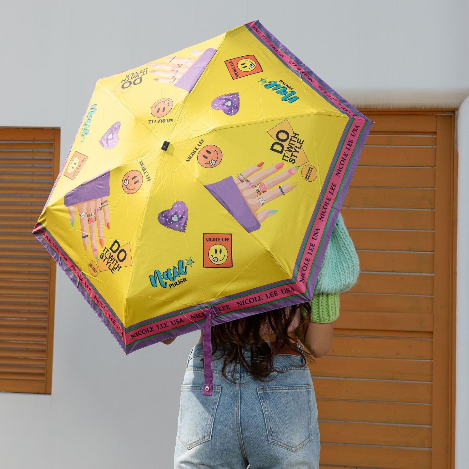 COMPACT UMBRELLA