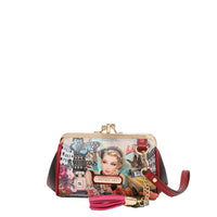 MINI KISS LOCK COIN PURSE WRISTLET