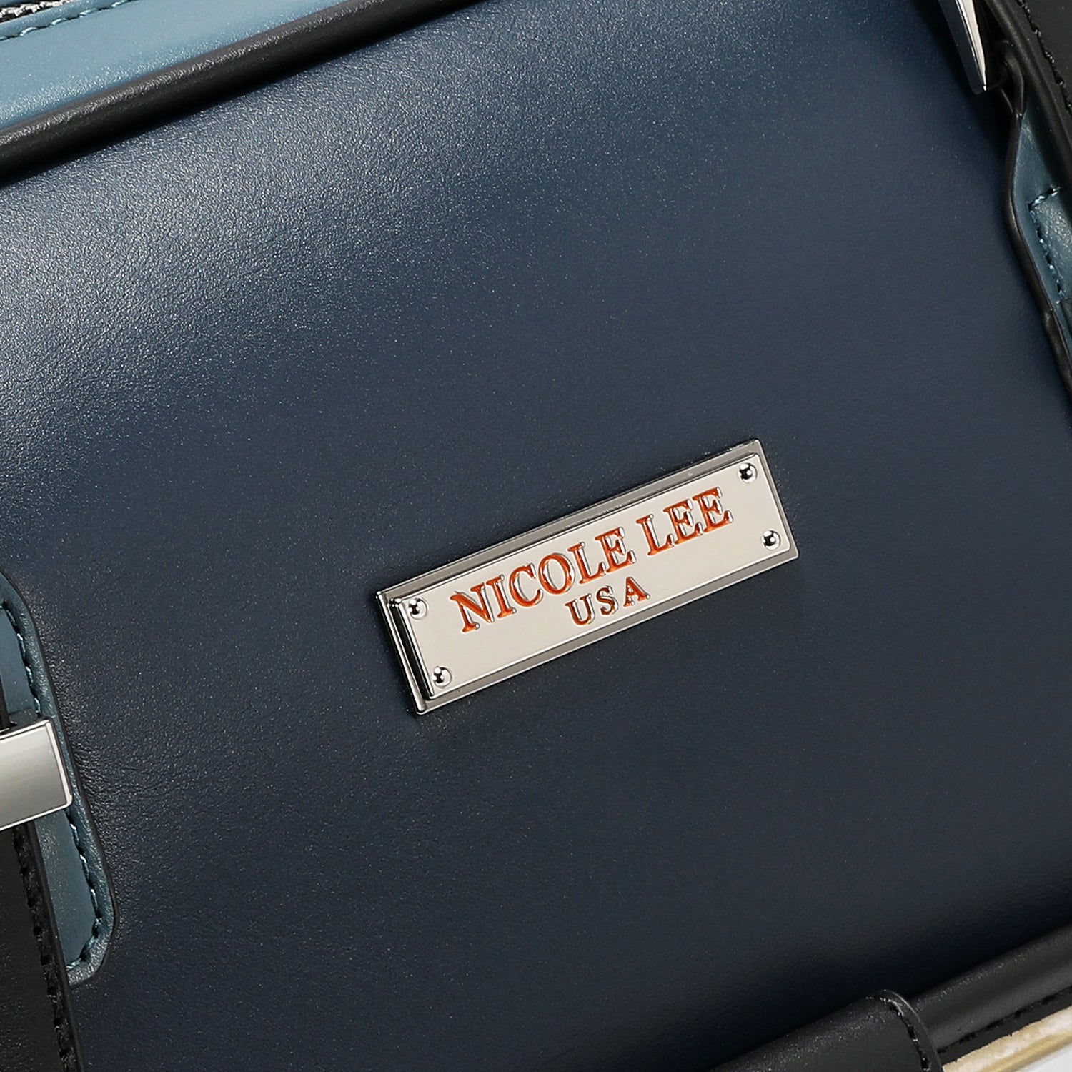 SQUARE ROLLING TRAVEL TOTE