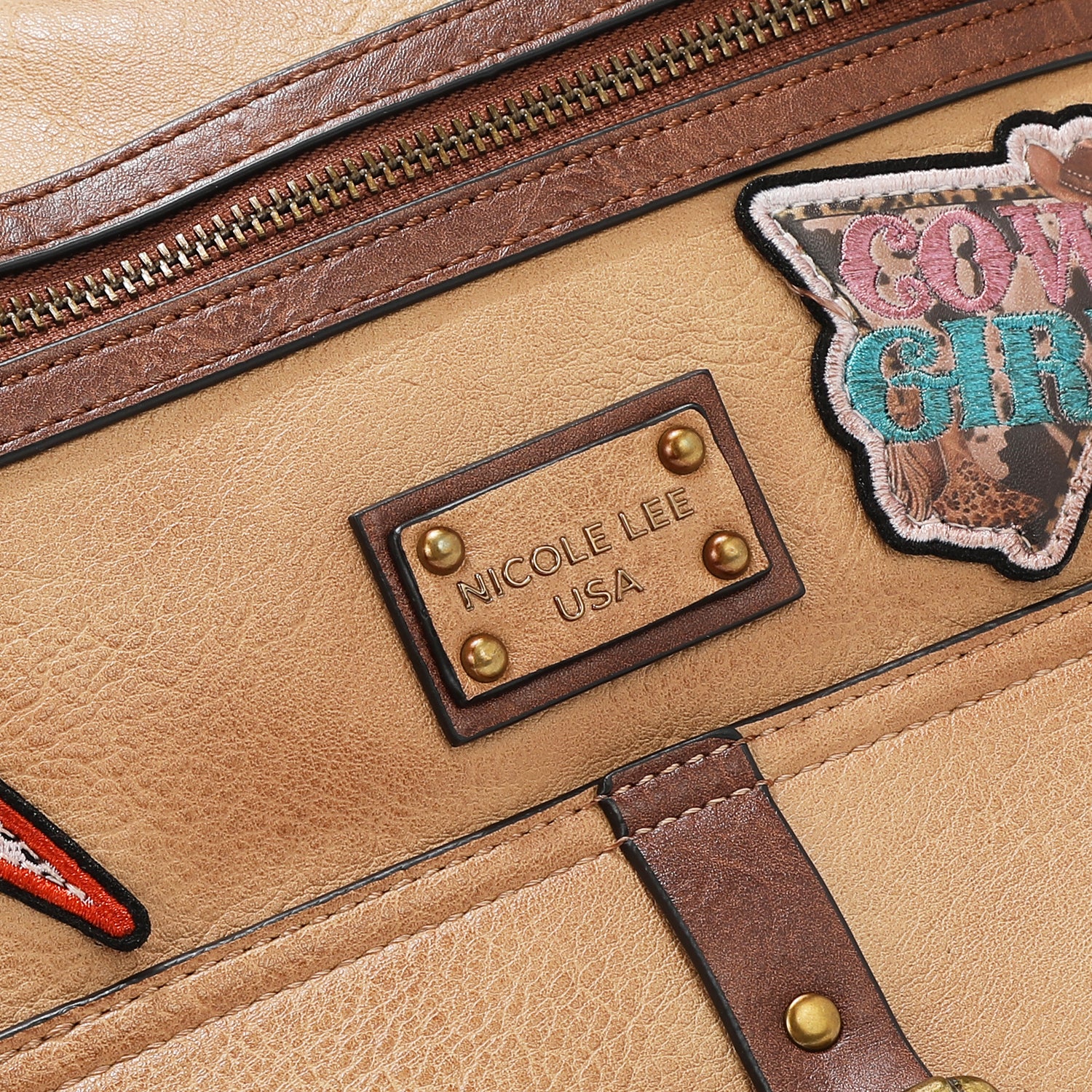 VINTAGE PATCH BACKPACK